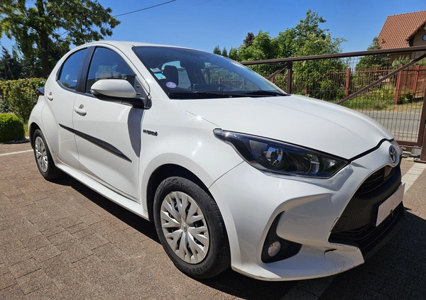 Toyota Yaris cena 45900 przebieg: 21200, rok produkcji 2021 z Tłuszcz małe 154